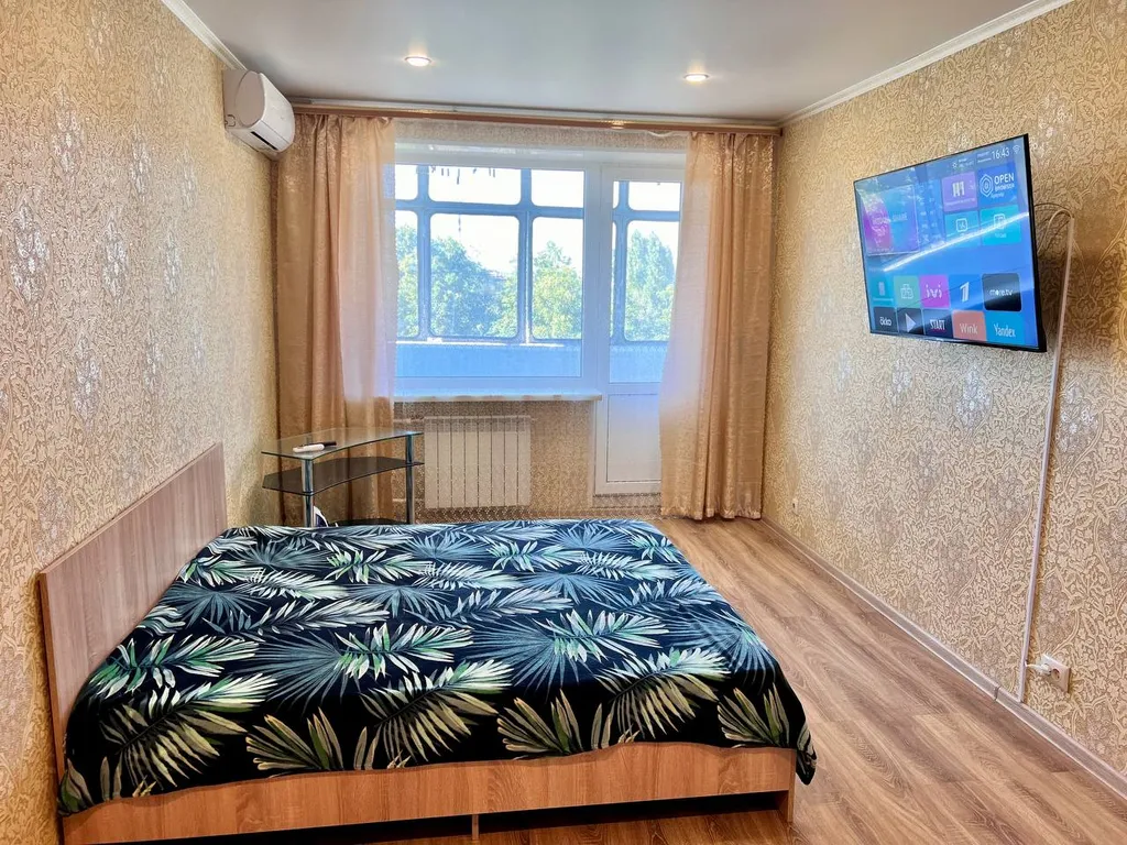 Двухкомнатная светлая квартира возле бгту имени Шухова — аренда посуточно в Белгород