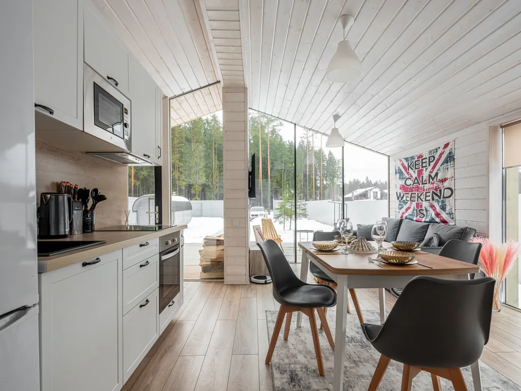 Домик у леса с камином и баней