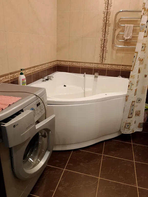 Просторная квартира в трёх кварталах от парка Галицкого