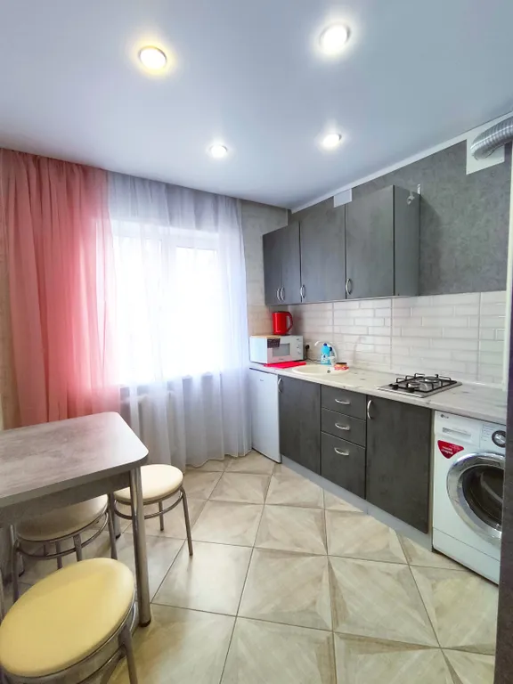 Уютная квартира в спальном районе, заселение до 5 человек