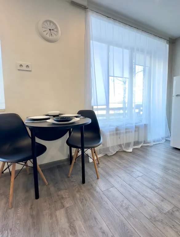 Оригинальная евротрешка в центре