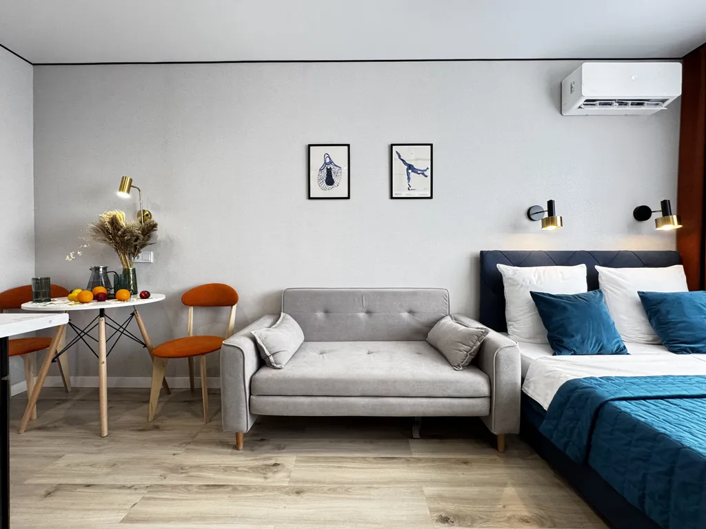 Уютная студия около города еды