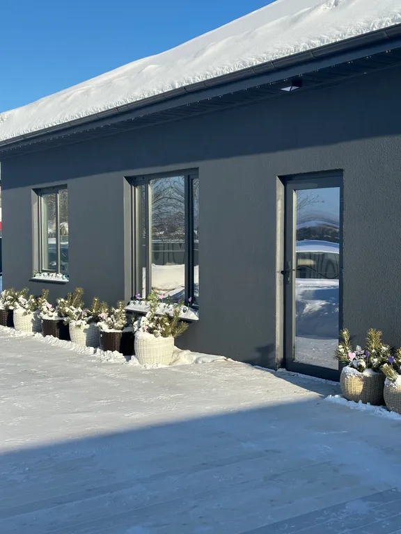 Коттедж "Грей Вилла"  на берегу водоема с потрясающими видами