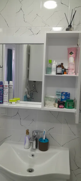 Уютная студия в центре с видом на горы