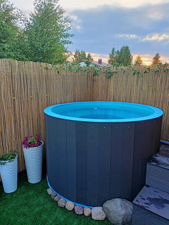 Чудесный дом с сауной и горячей купелью на побережье водохранилища