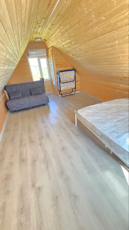 Домик с бассейном в 7 минутах от моря