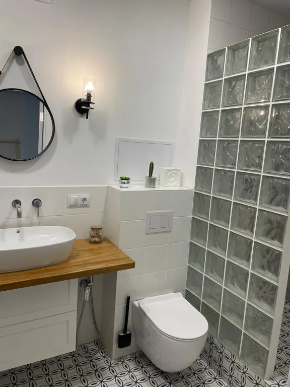 Квартира Уютная квартира в самом центре города,с видом на храм Христа Спасителя — Калининград