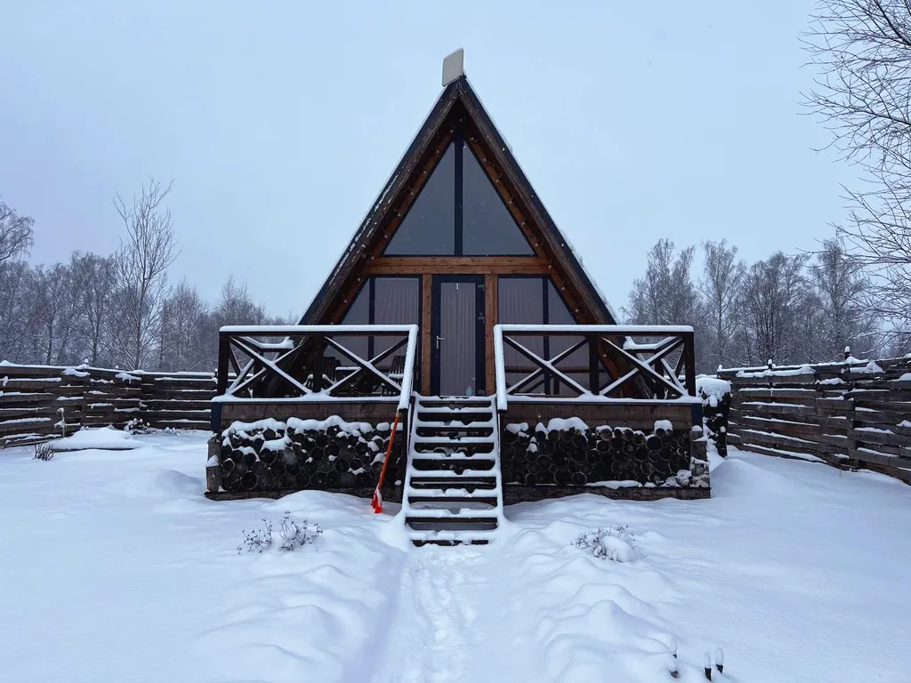 Коттедж Афрейм (дом-шалаш) ОСЕНЬ с баней — аренда посуточно в Серпухов