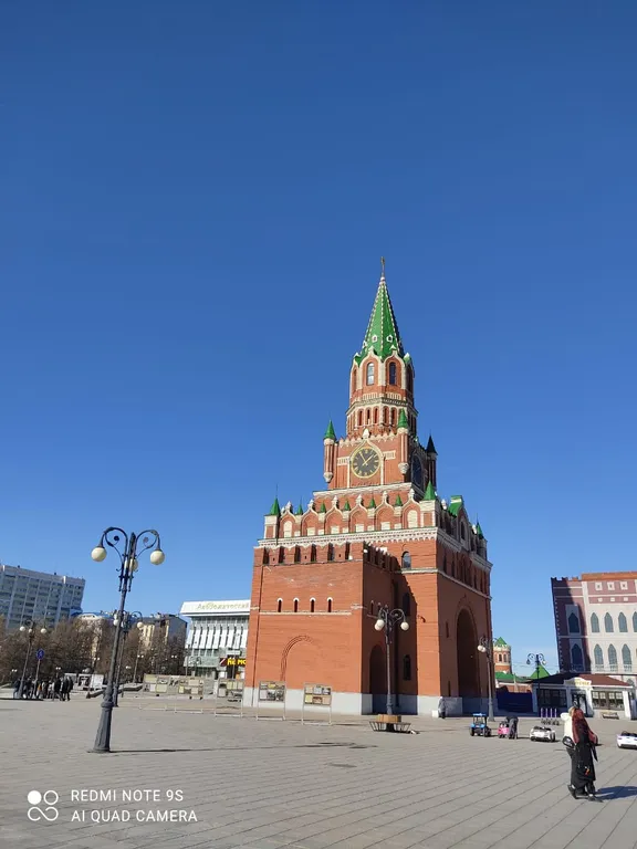 Уютная квартира с wi fi в самом центре города с видом на набережную