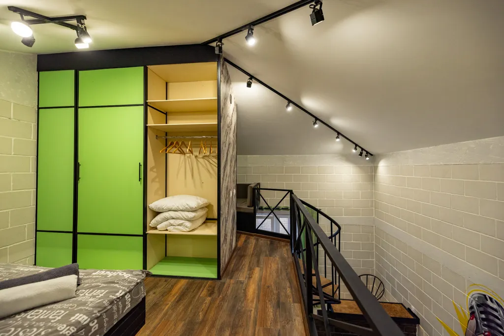 Двухуpовнeвaя cтудия с сауной Mерлин Монрo