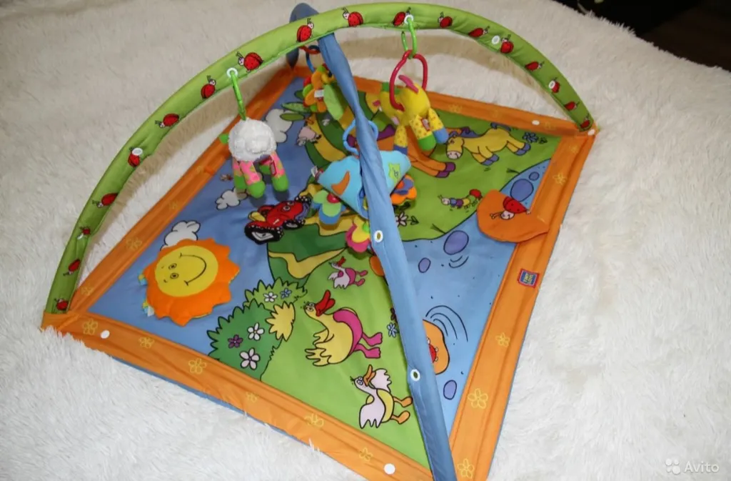 Шикарная 4-комнатная квартира у моря (Royal Apartment on Krymskaya 22)