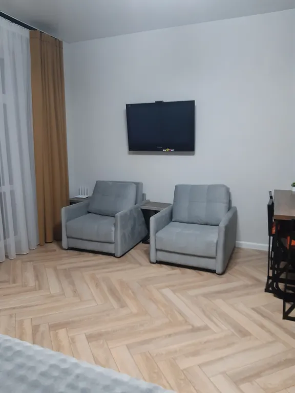 Уютная квартира с видом на горы и озеро Каракель