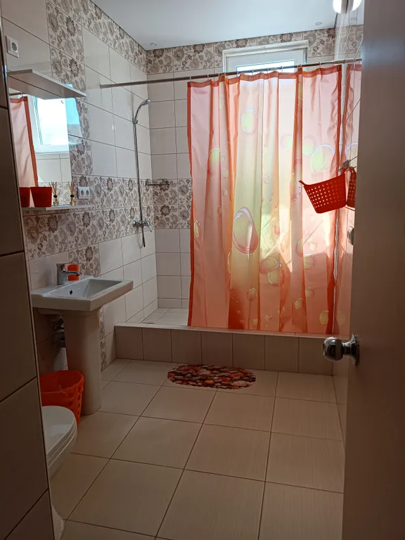 Двухуровневые апартаменты "ОРАНЖ"