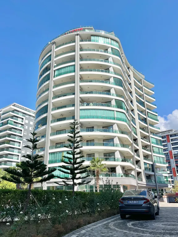 Просторная шикарная квартира в хорошем комплексе