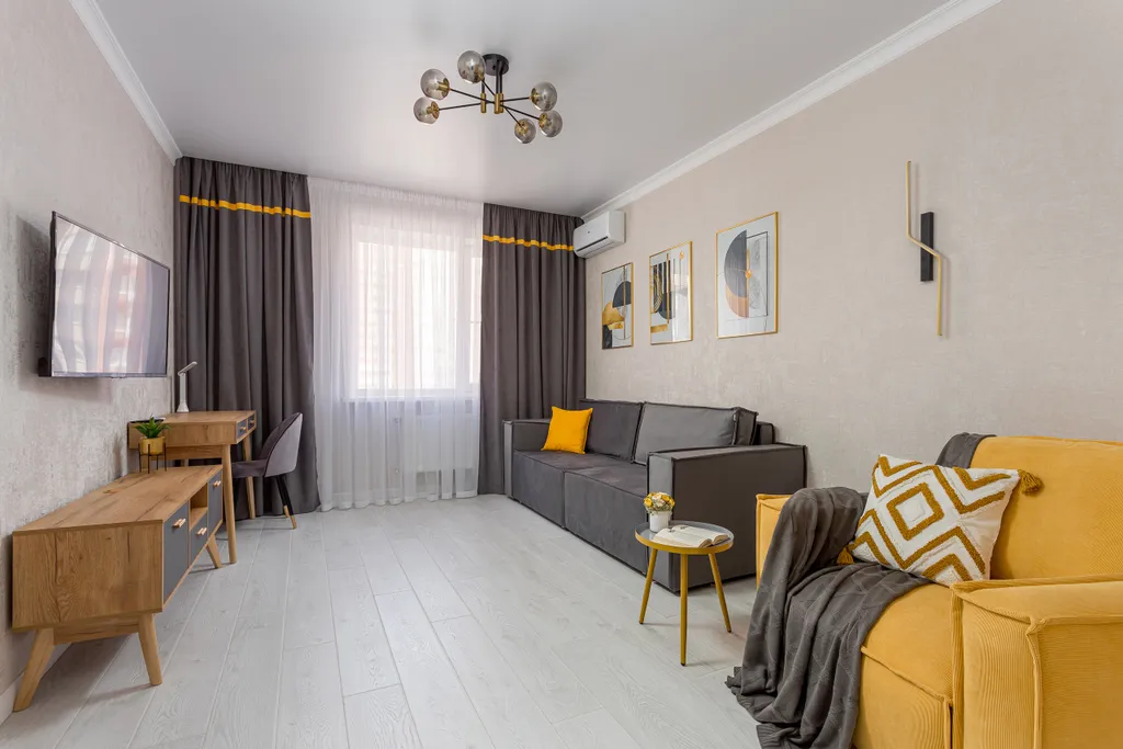 Двухкомнатные апартаменты LikeHome Изумрудные вблизи парка Галицкого