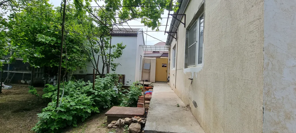 Коттедж Дом с мангальной зоной и красивым садом — Избербаш