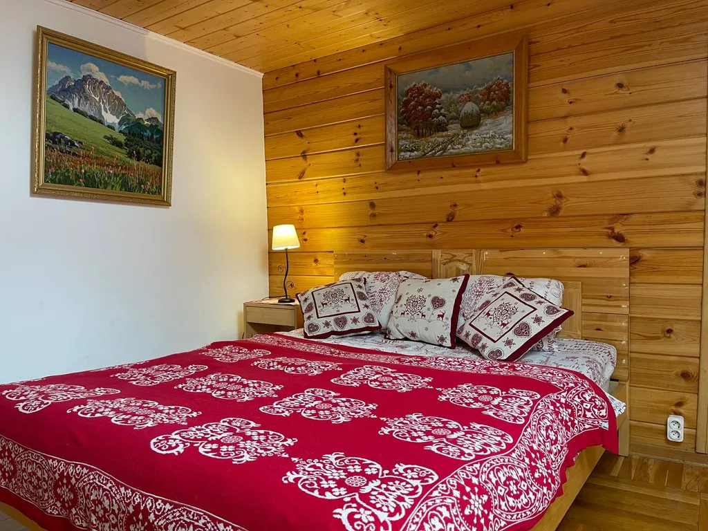 Уютный загородный дом с баней и бассейном