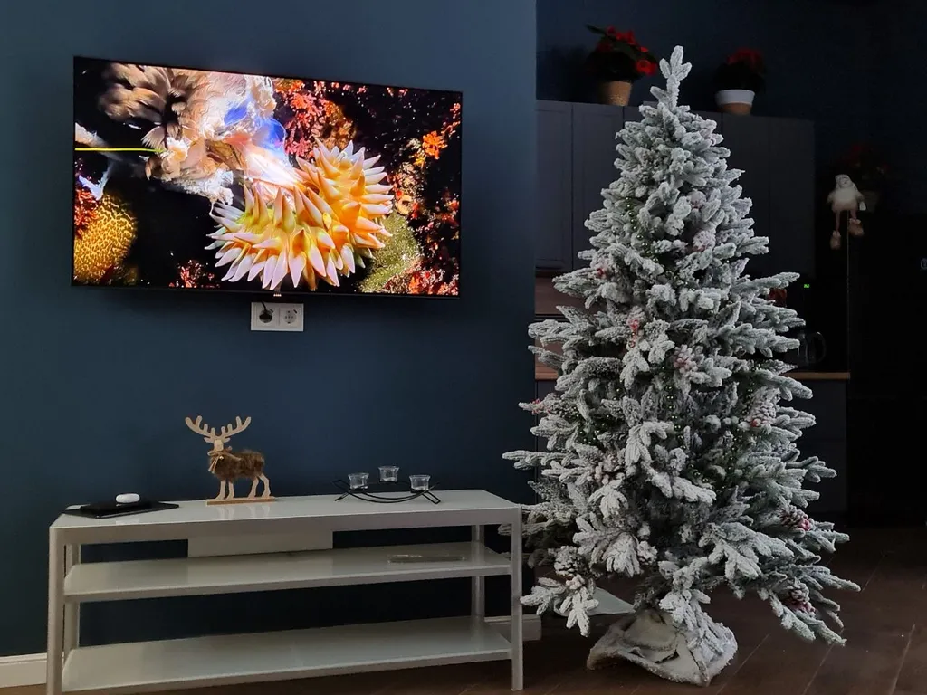 Уютный загородный дом с панорамным окнами