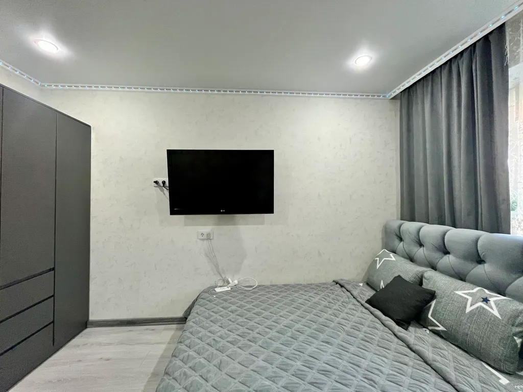 Двухкомнатная напротив Оазис Плаза