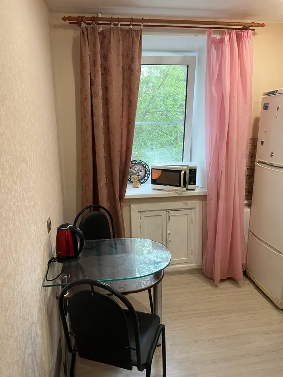 Квартира не для вечеринок, вписок и прочих тус