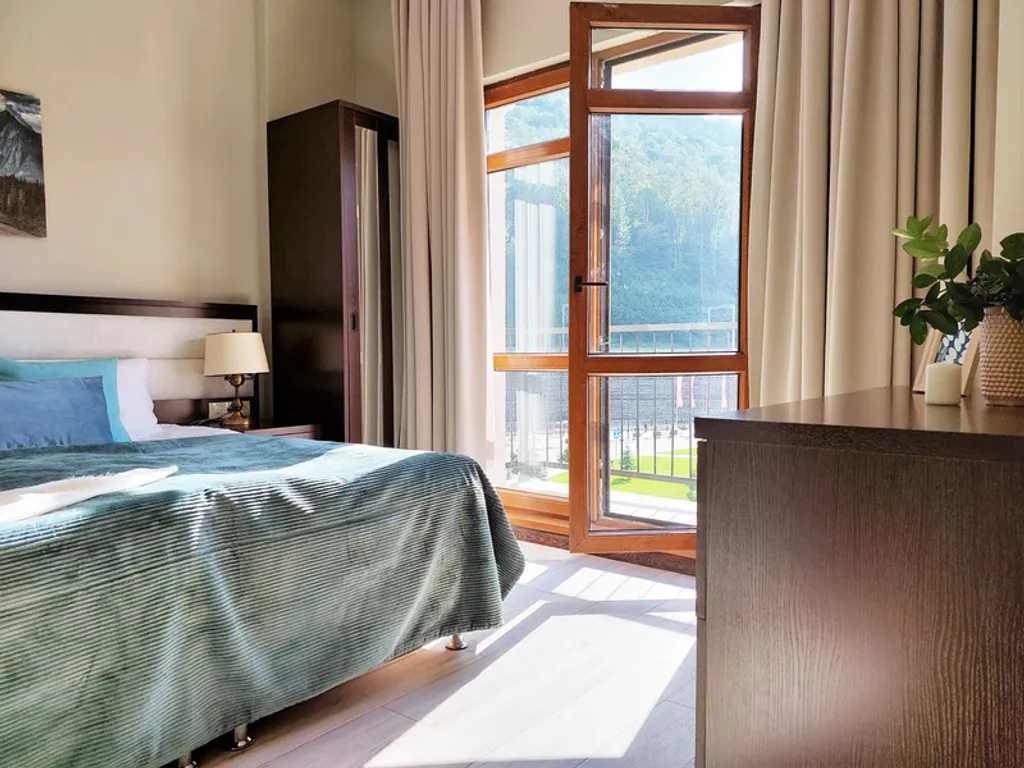 Уютное гнездышко с видом на главную ёлку Красной Поляны