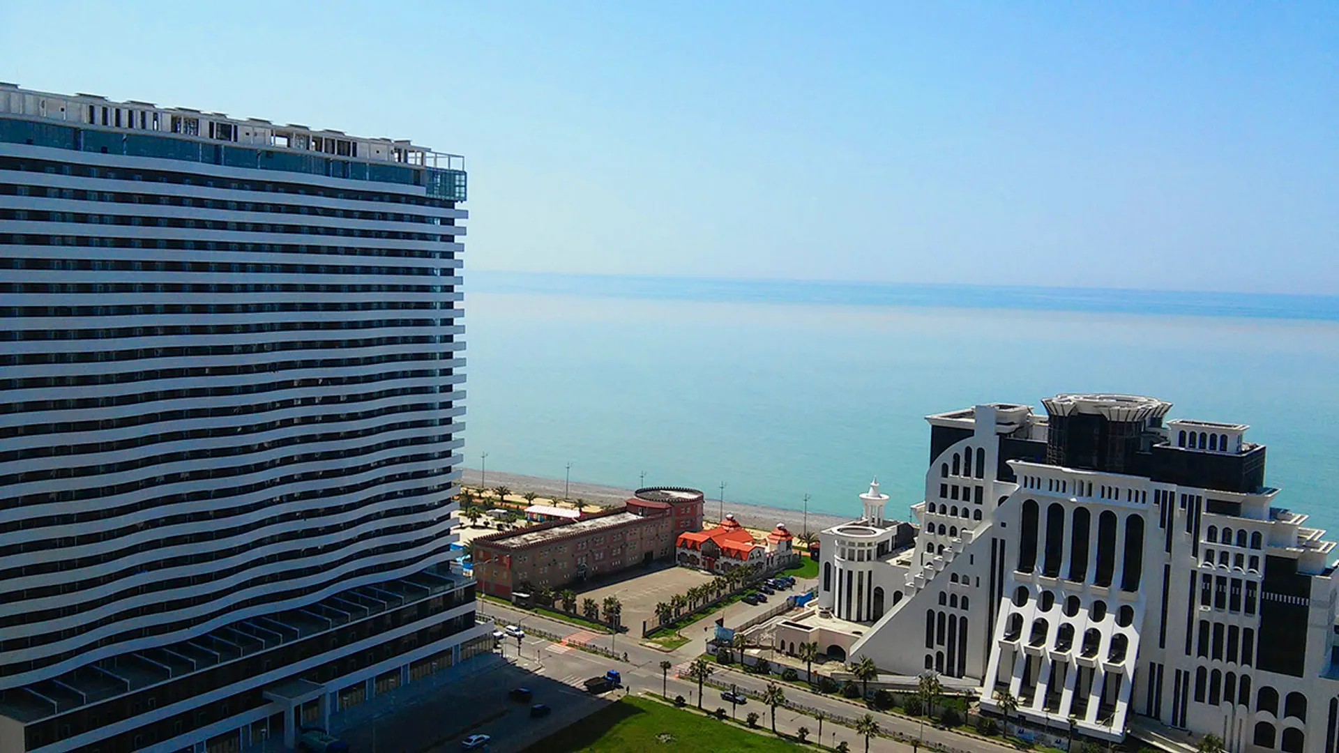 Orbi Residence, Аквапарк, пляж и отель жены президента Азербайджана "Сады Семирамиды".