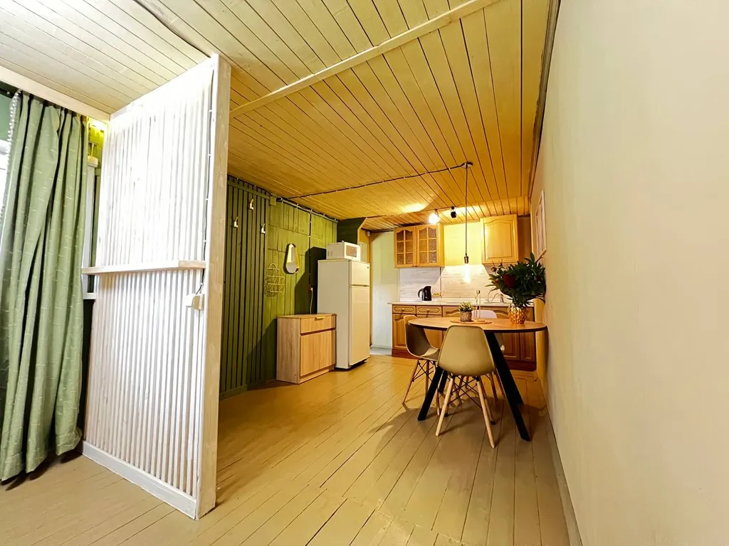 Коттедж Уютный летний домик с мансардой и террасой — Приморск