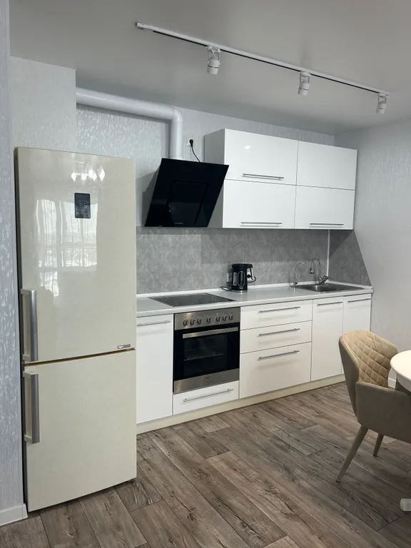 Уютная квартира в центре города с видом на горы