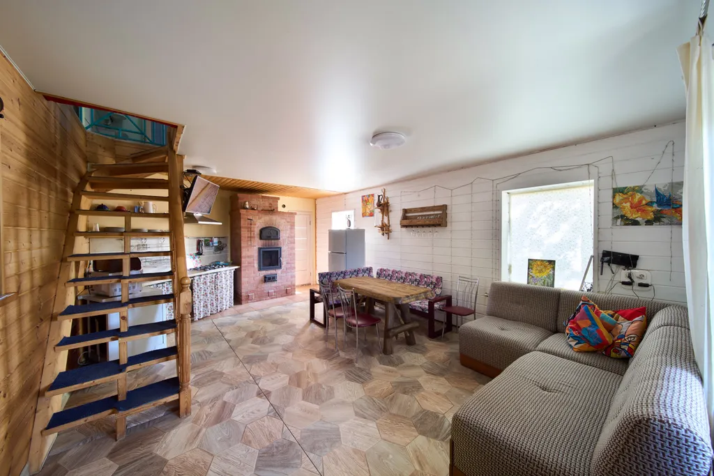 4-комнатный Дом