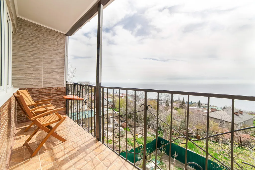 Апартаменты с видом на море и горы