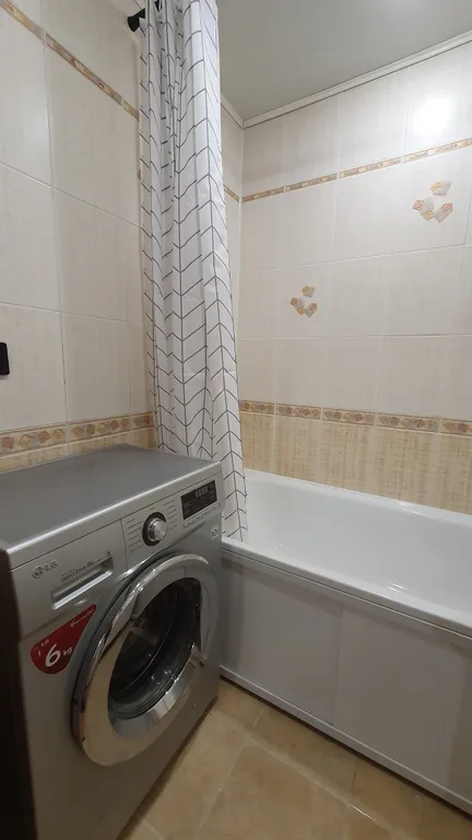 Трёхкомнатные апартаменты на Бульваре Юности