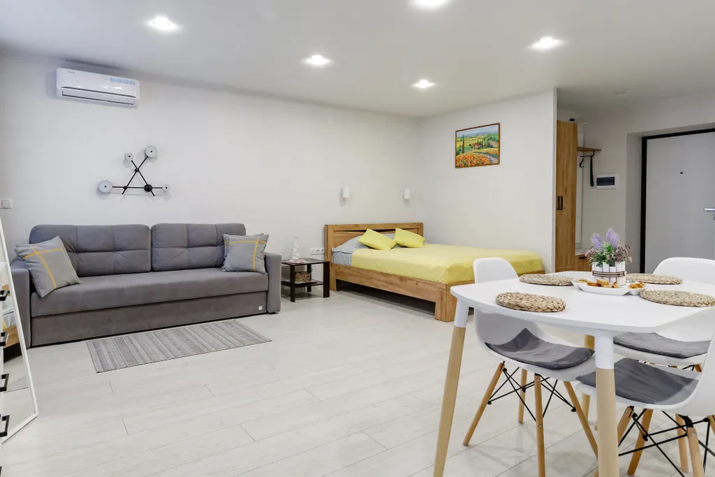 Светлая студия в 10-15 минутах до поющих фонтанов