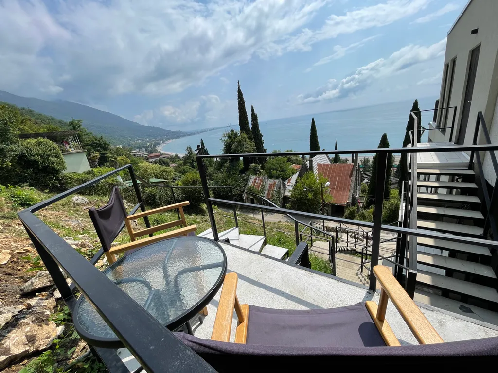 Квартира Квартира Стандарт с боковым видом на море — Гагра