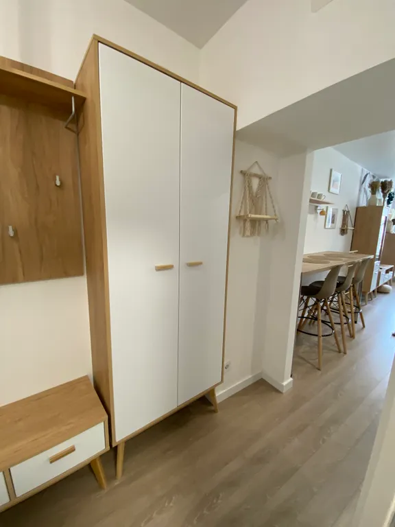 Студия в стиле Сканди с видом на Кремль