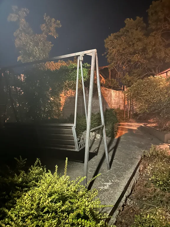 Дом с бассейном и сауной рядом с морем