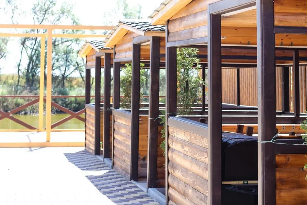 Двухэтажный дом из сруба