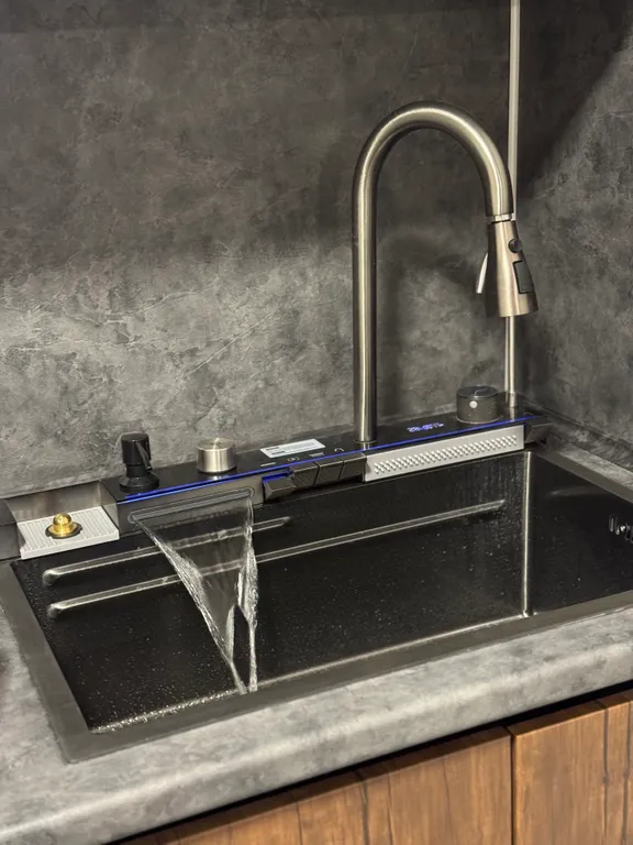 Квартира Квартира Новая современная студия рядом с центром города — Карачиха