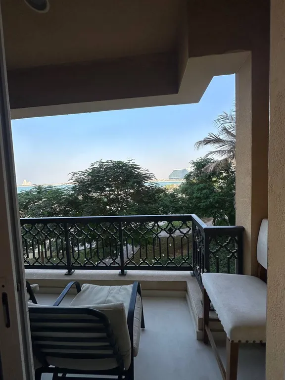 Студия с частным пляжем и видом на море на острове Марджан