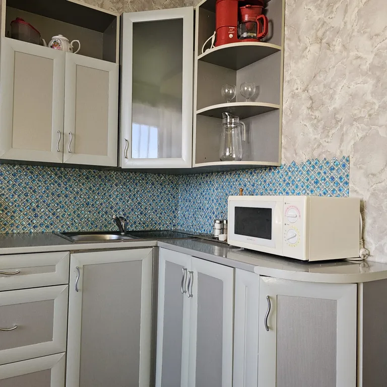 Домашний очаг на Артема 118