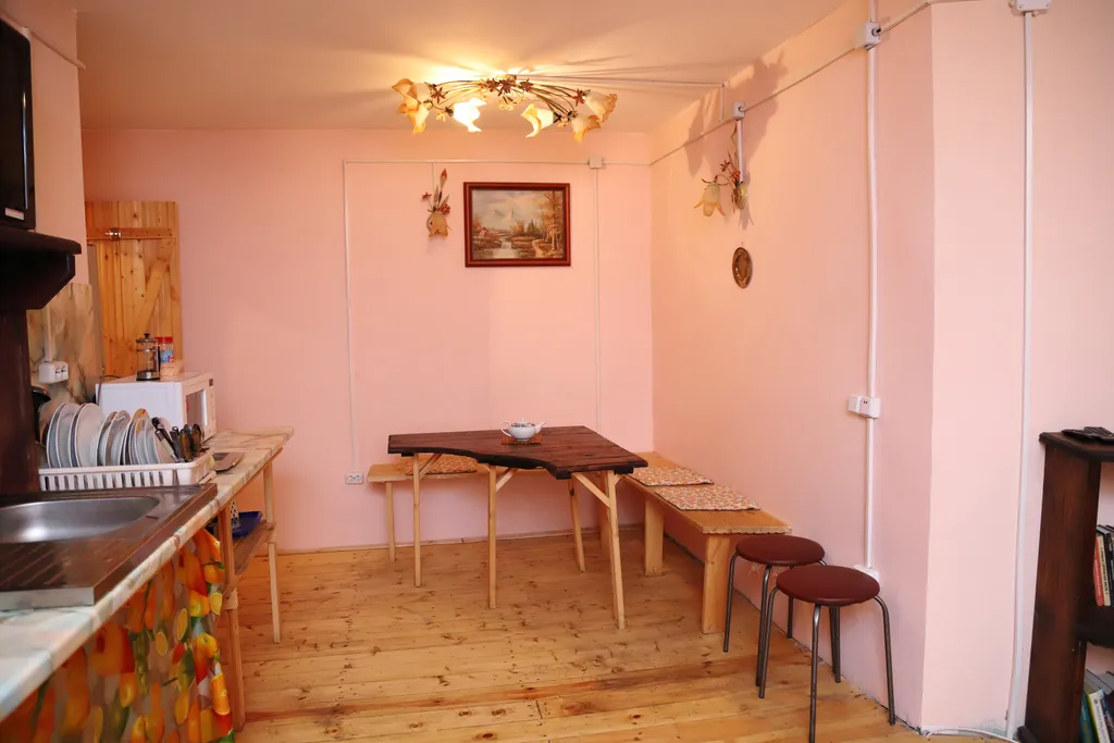 Люкс с камином рядом с рекой Волга в лесу