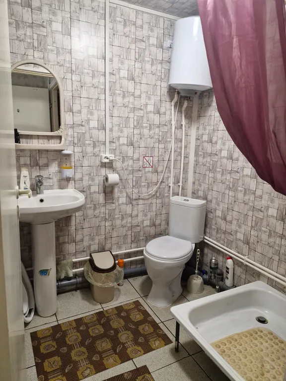 Домик для отдыха на берегу озера