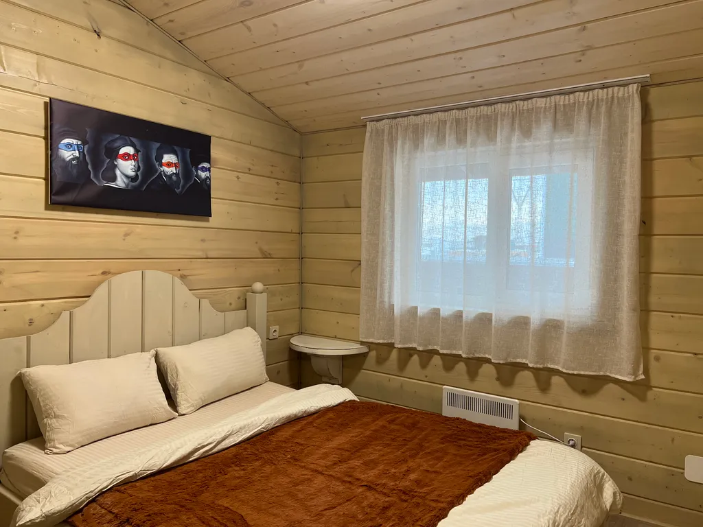 Шале с банкетным залом в черте города