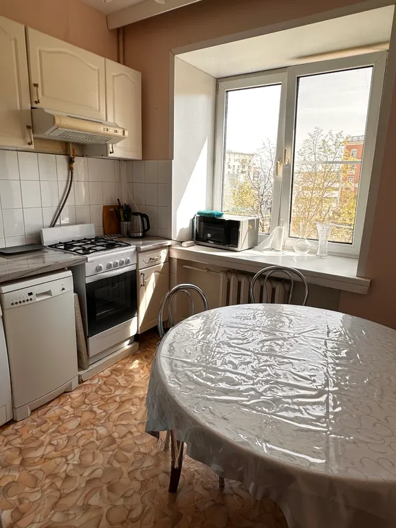 Квартира 3-комнатная Квартира — Москва