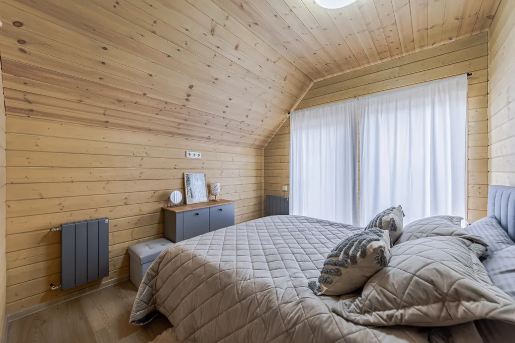 Дом у озера с чаном