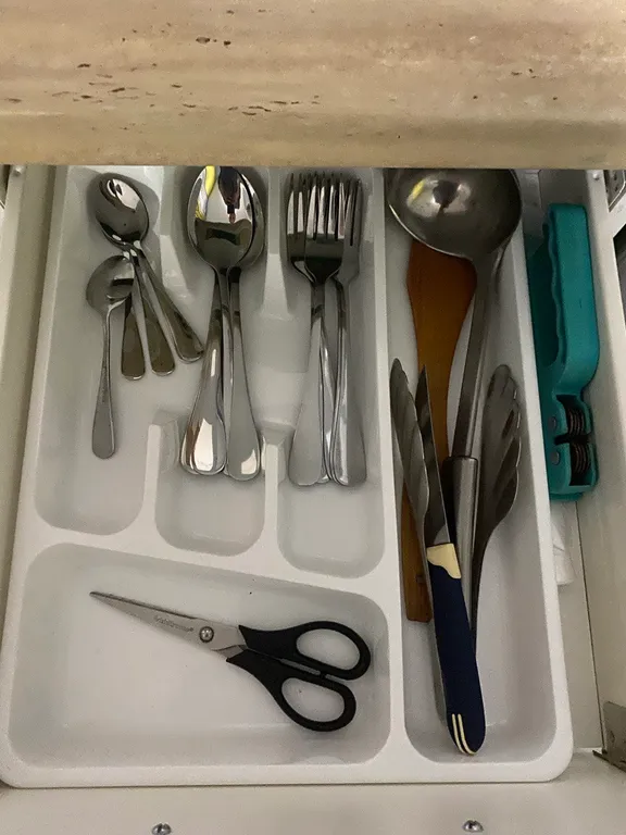 Евротрёшка рядом с метро потапово