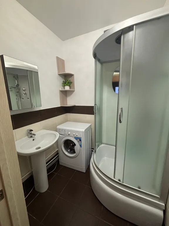 Уютная 2-х комнатная квартира недалеко от центра