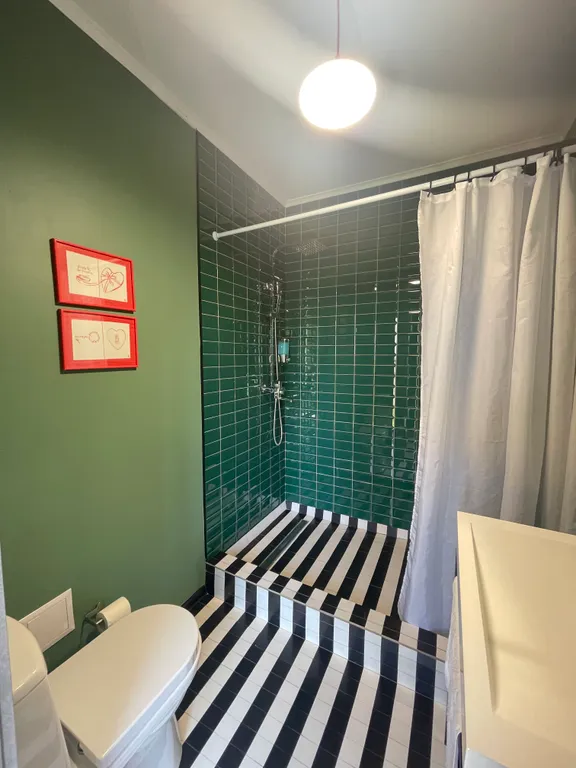 Двухкомнатный четырехместный номер с видом на море