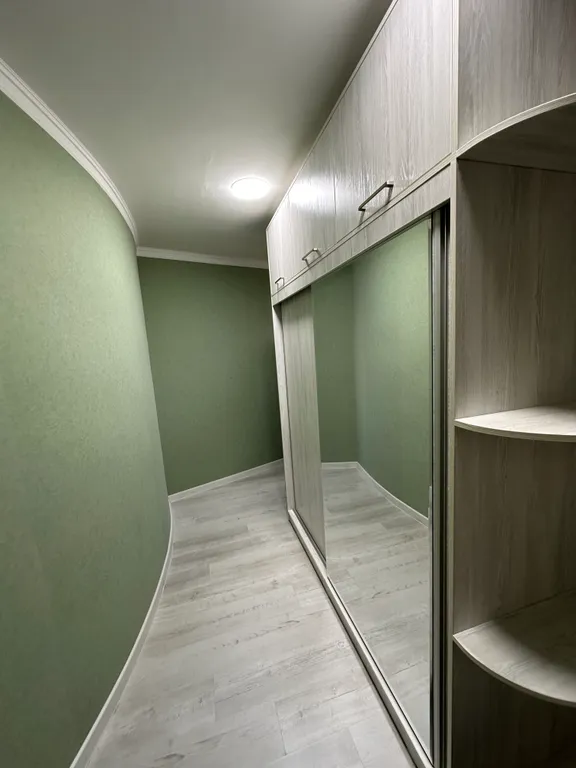 Панорамная и огроная квартира на 16 этаже