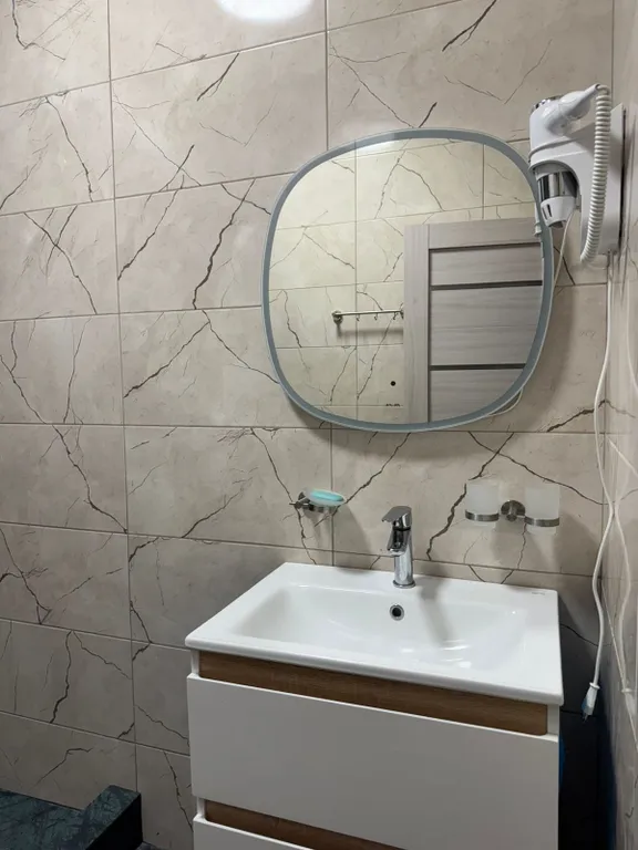 Номер с видом на озеро Рица