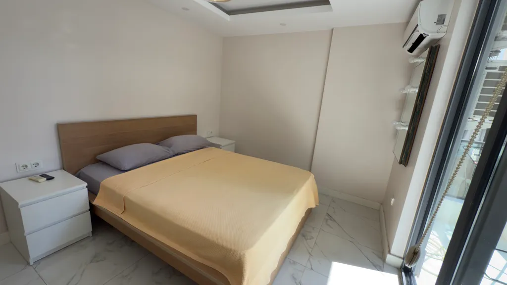 Alanya centre Kleopatra beach 100m to the sea